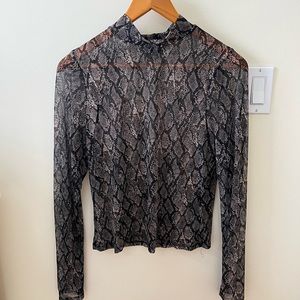 Snake skin mesh long sleeve shirt size large
